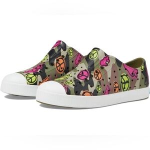 Native Jefferson Shoes (Camo peace sign) - Size 11 kids